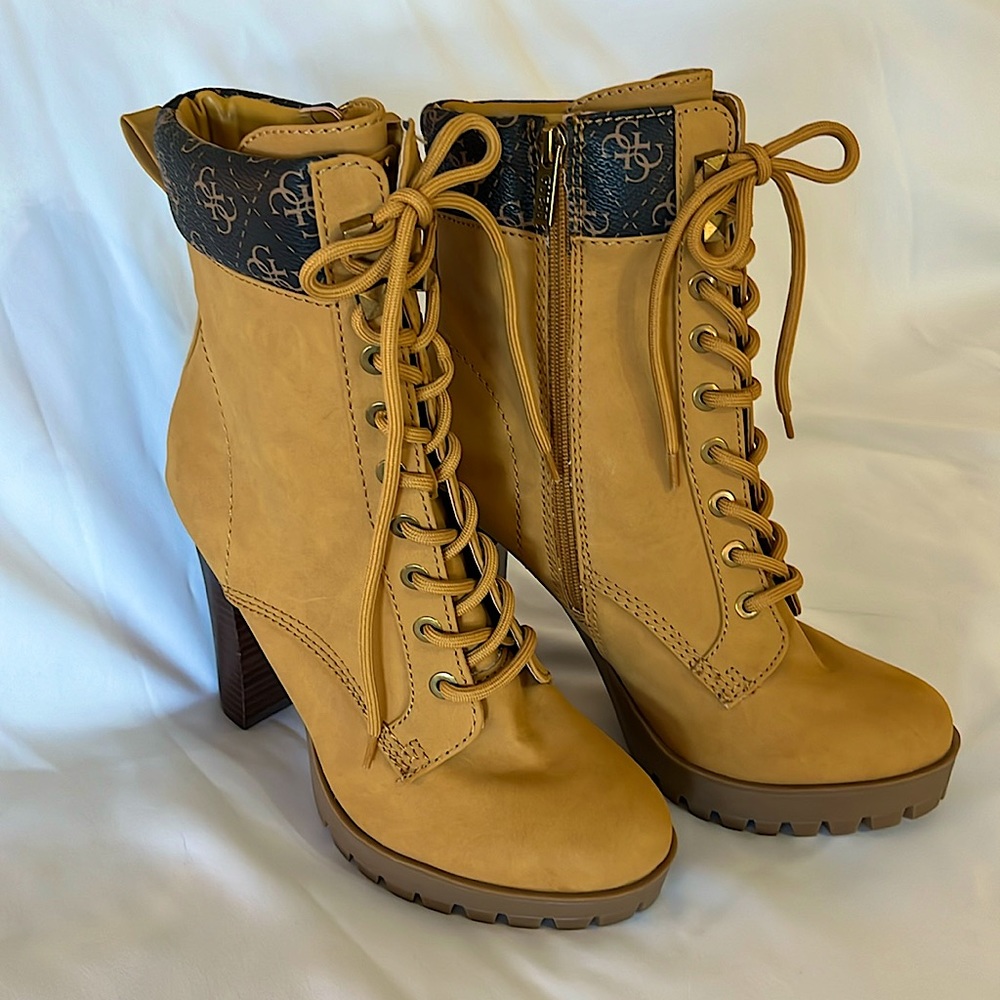 GUESS Tetia 2 Women’s Platform Ankle Bootie 10M